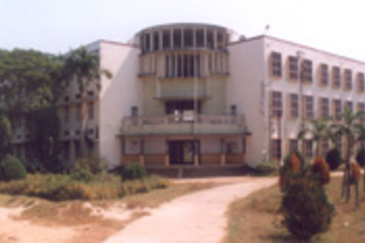 VSR and NVR College, Tenali
